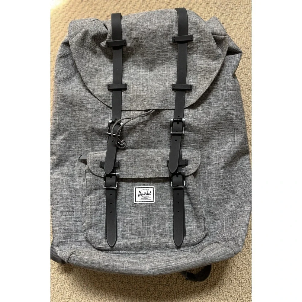 Herschel Little America Laptop Backpack, Raven Crosshatch/ Black Rubber